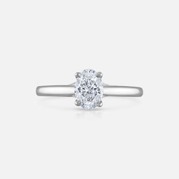 0.9 Oval in the Signature Solitaire