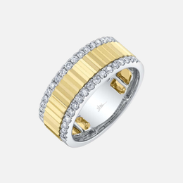 Two-Tone Gold Ring With Diamond Pavé Edges