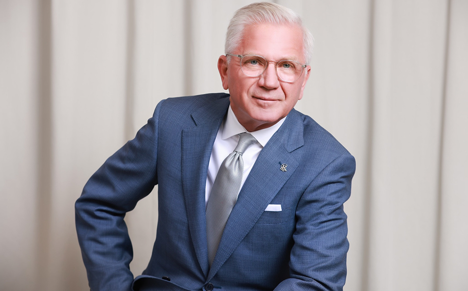 Razny Jewelers Awarded Independent Watch Retailer of the Year Award