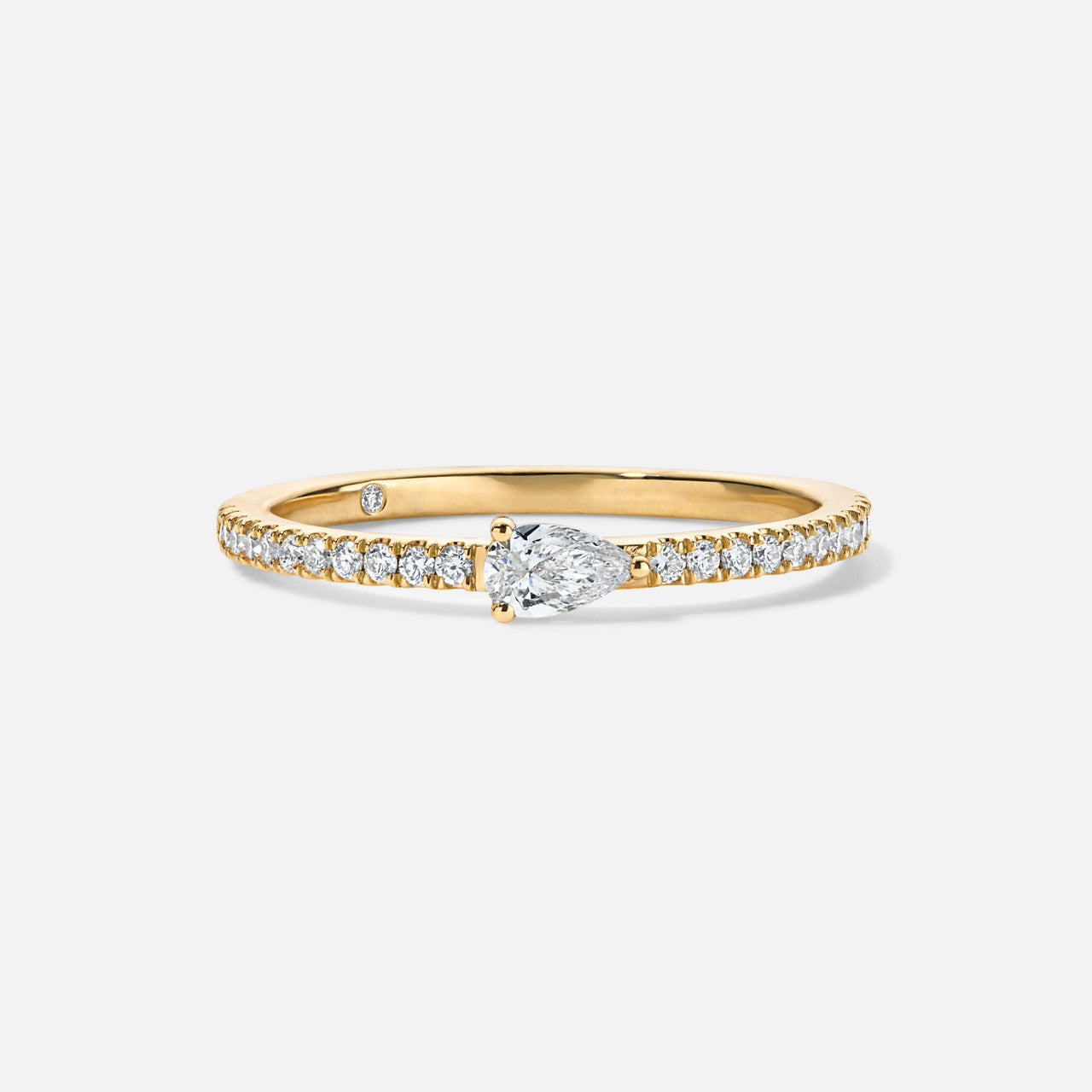 East-West Pear-Shaped Diamond Ring in yellow gold