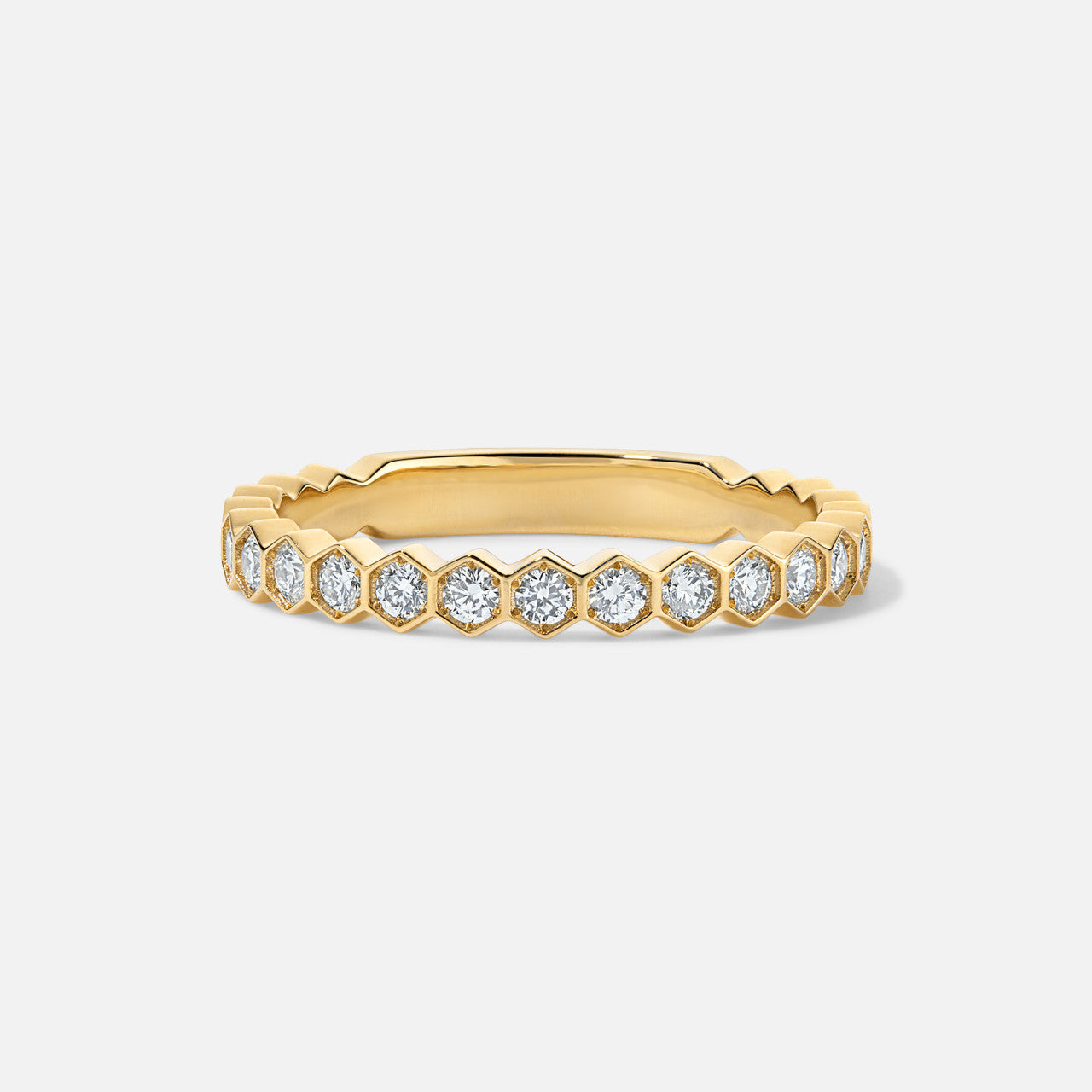 Honeycomb Bezel-Set Diamond Ring in yellow gold