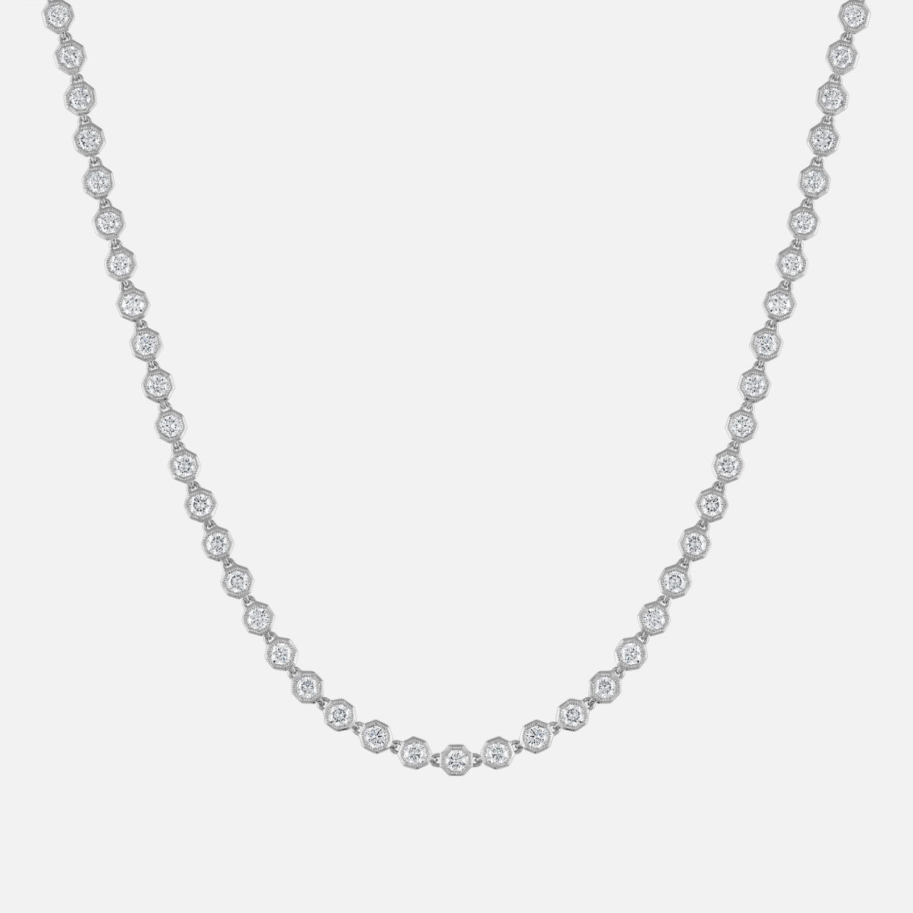 Refined diamond necklace in the shape of honeycombs